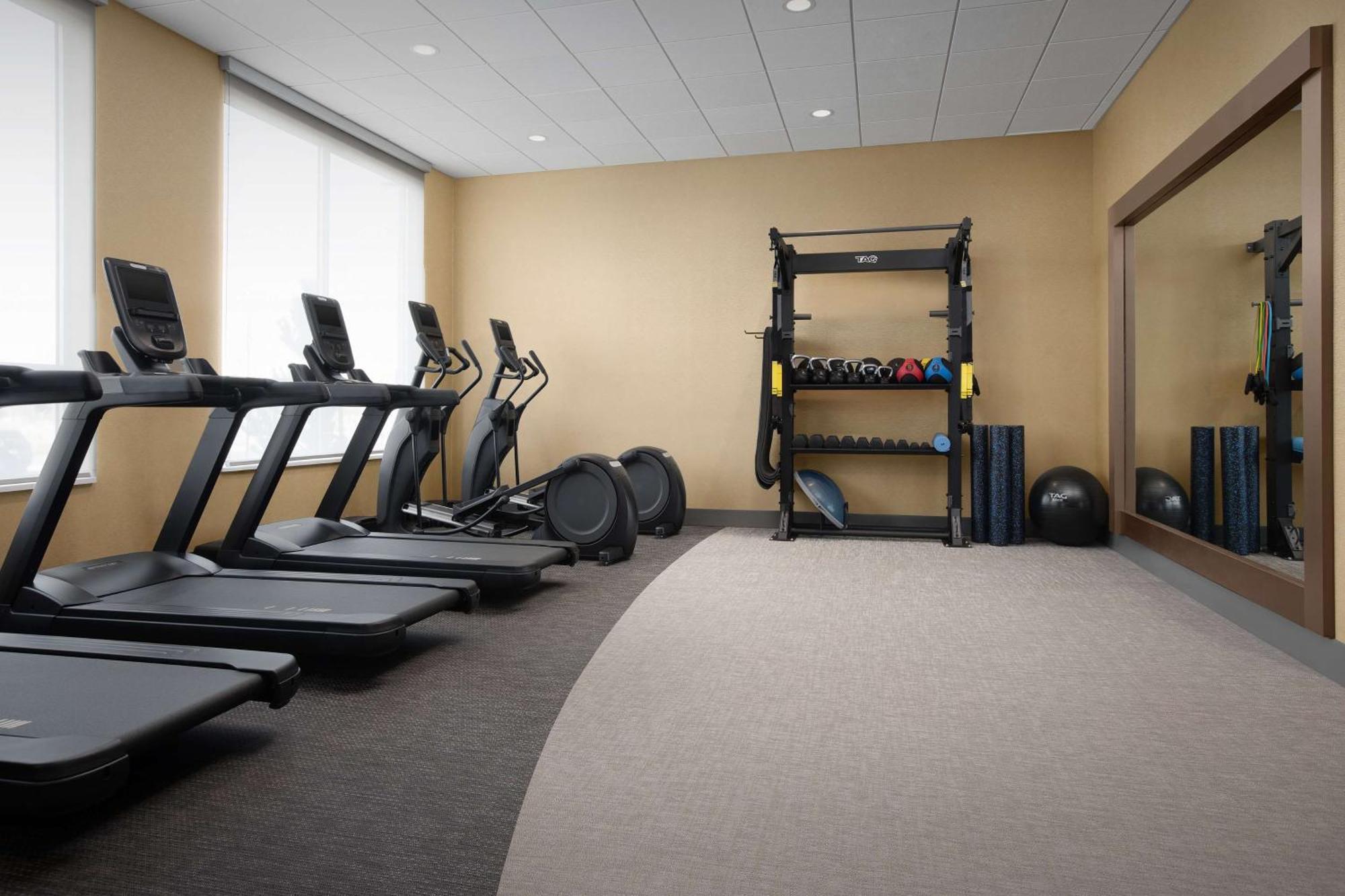 Hilton Garden Inn Denver Airport Tower Road מראה חיצוני תמונה