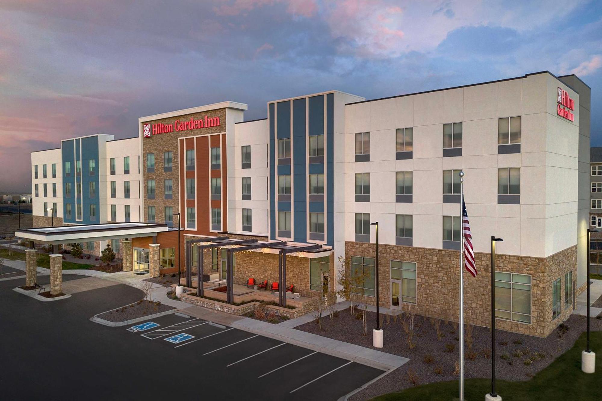 Hilton Garden Inn Denver Airport Tower Road מראה חיצוני תמונה